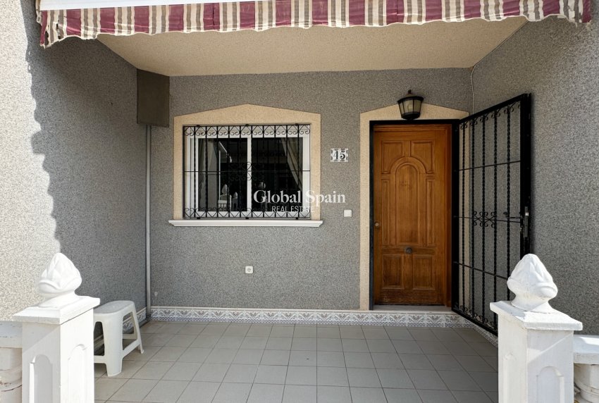 Resale - HOUSE -
ORIHUELA COSTA - Costa Blanca