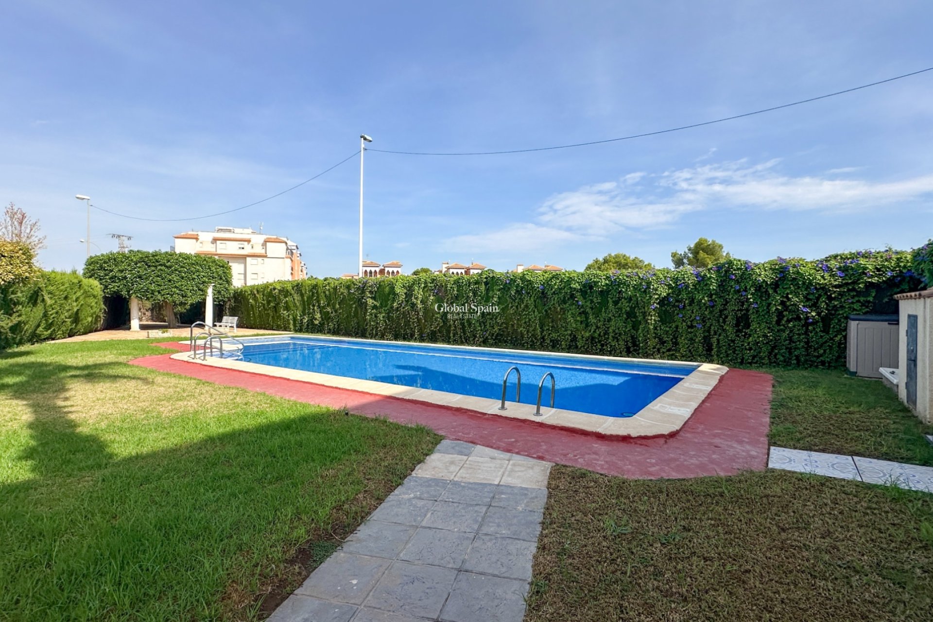 Resale - HOUSE -
ORIHUELA COSTA - Costa Blanca