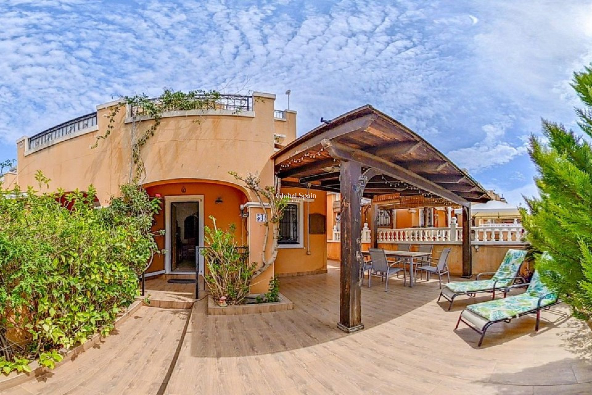 Resale - House -
ORIHUELA COSTA - Dream Hills