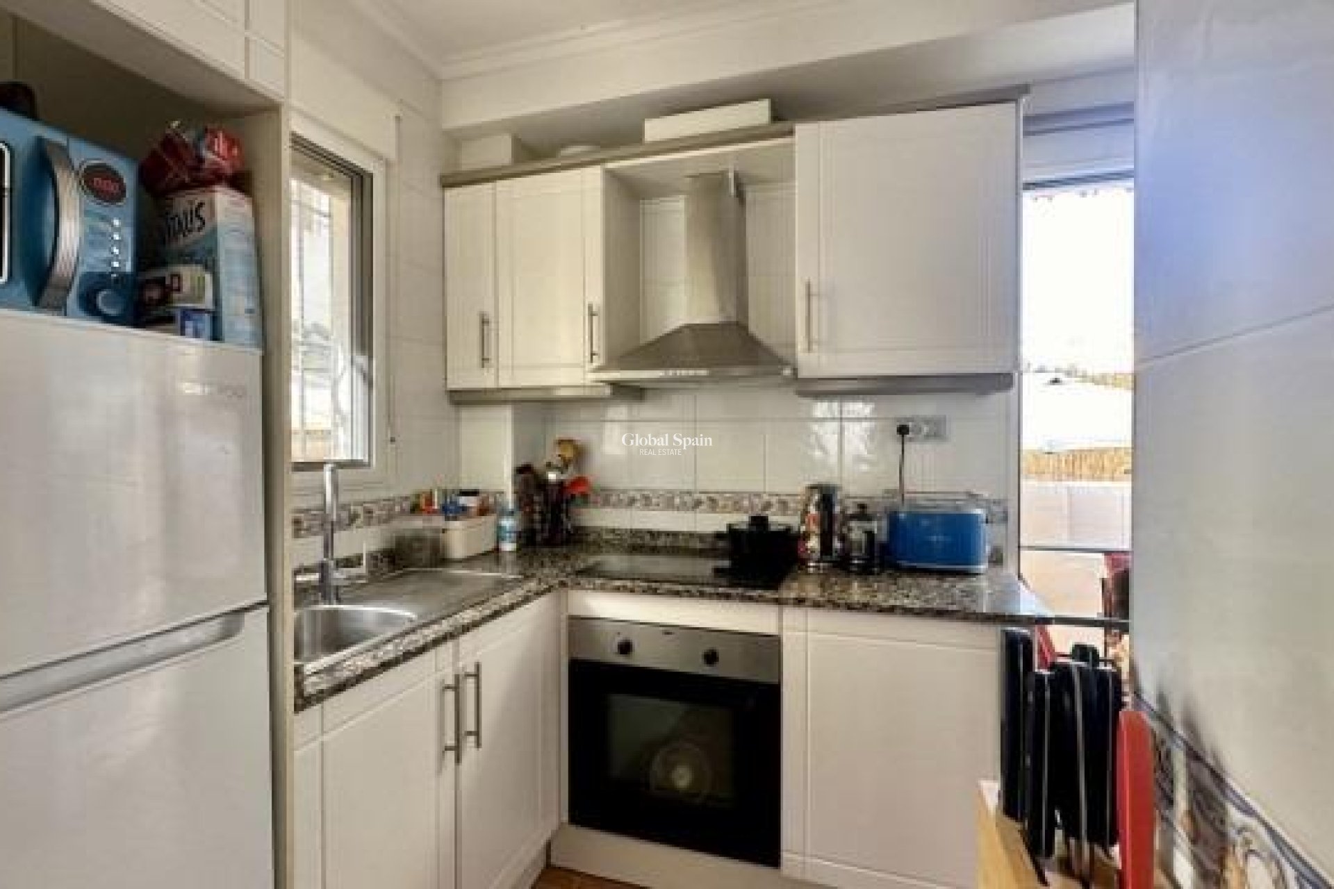 Resale - House -
ORIHUELA COSTA - La Florida