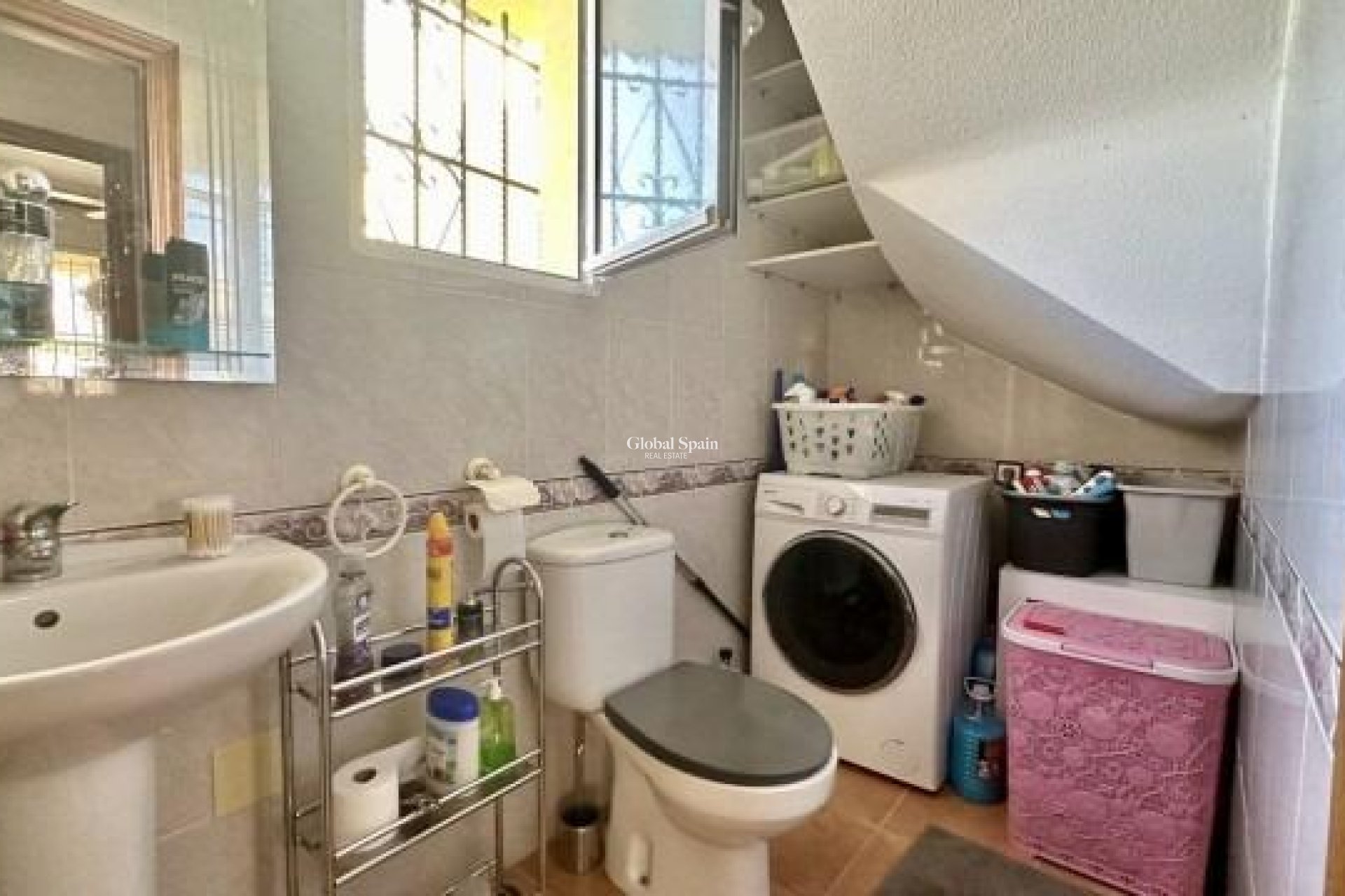 Resale - House -
ORIHUELA COSTA - La Florida