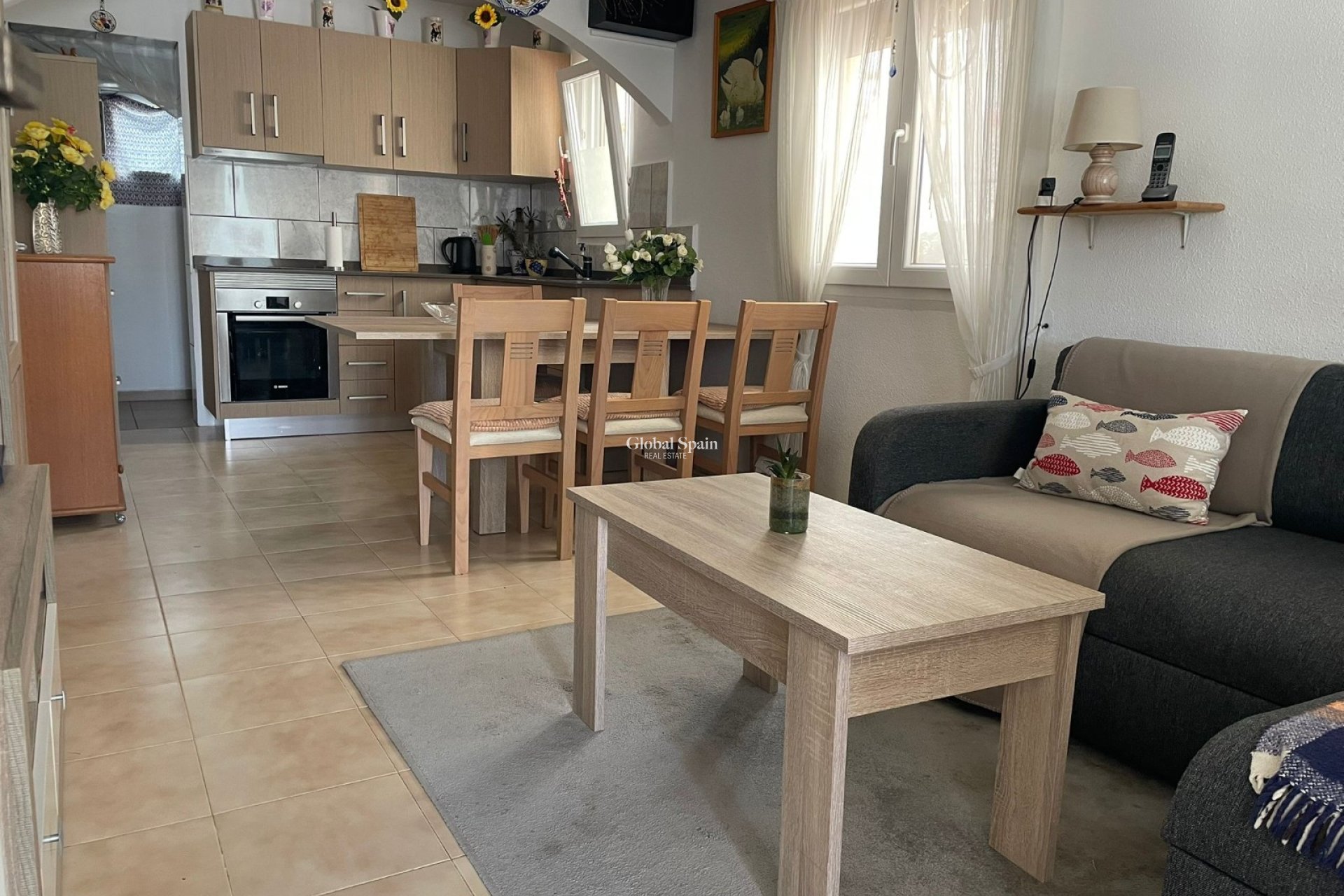 Resale - HOUSE -
ORIHUELA COSTA - La Florida