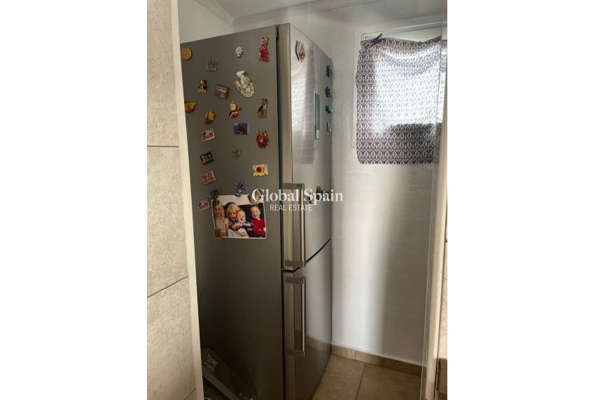 Resale - HOUSE -
ORIHUELA COSTA - La Florida