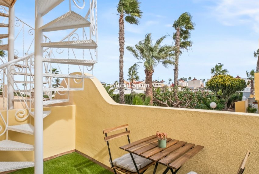 Resale - HOUSE -
ORIHUELA COSTA - La Florida