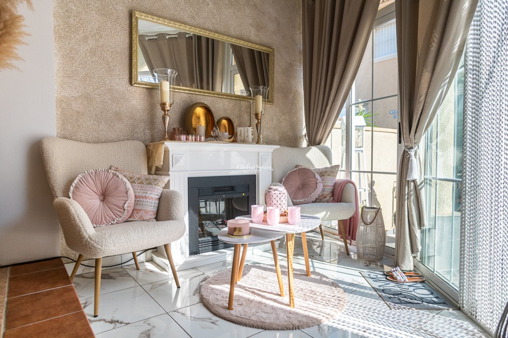 Resale - HOUSE -
ORIHUELA COSTA - La Florida