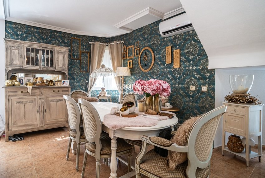 Resale - HOUSE -
ORIHUELA COSTA - La Florida