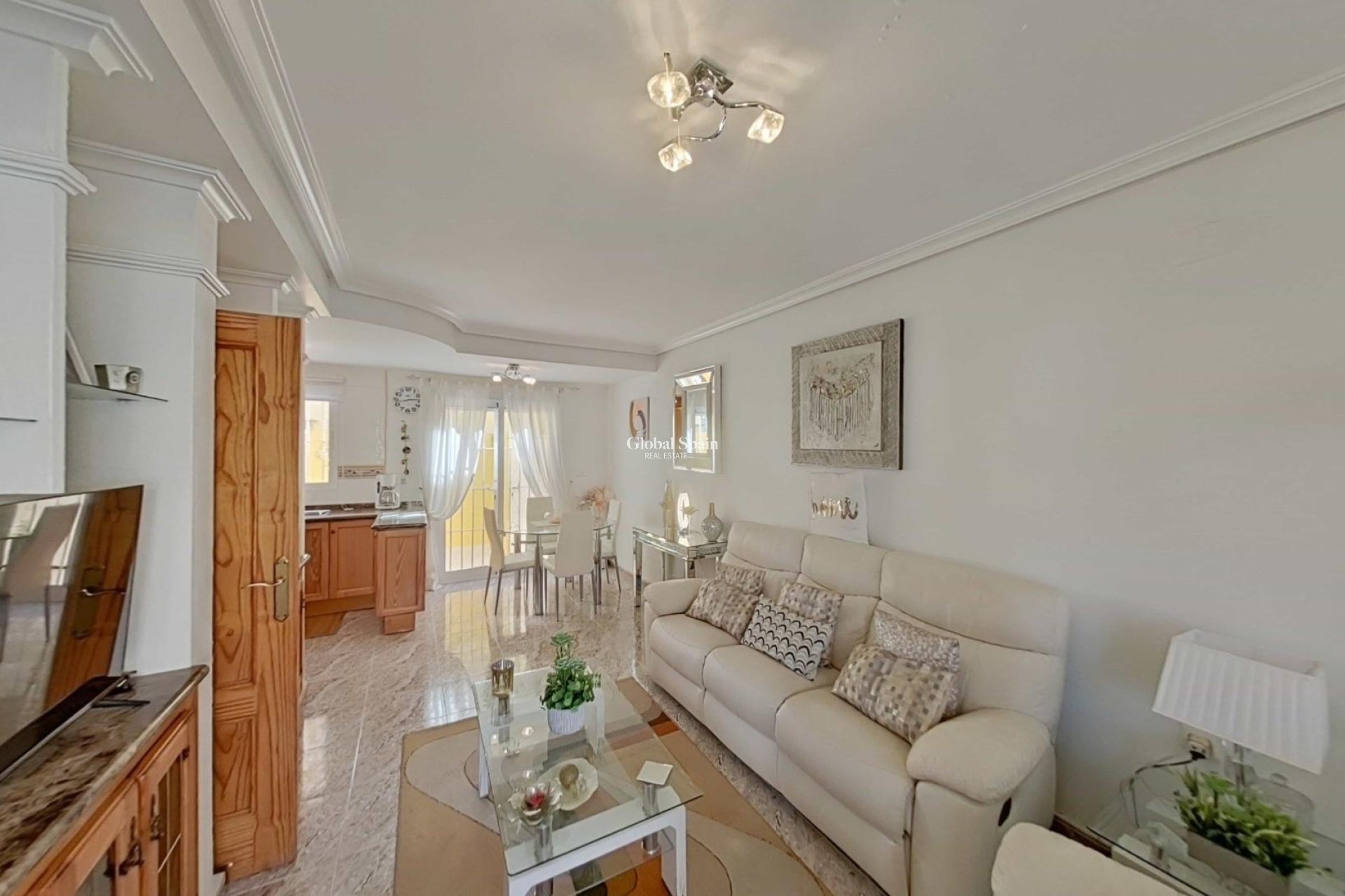 Resale - HOUSE -
ORIHUELA COSTA - La Regia