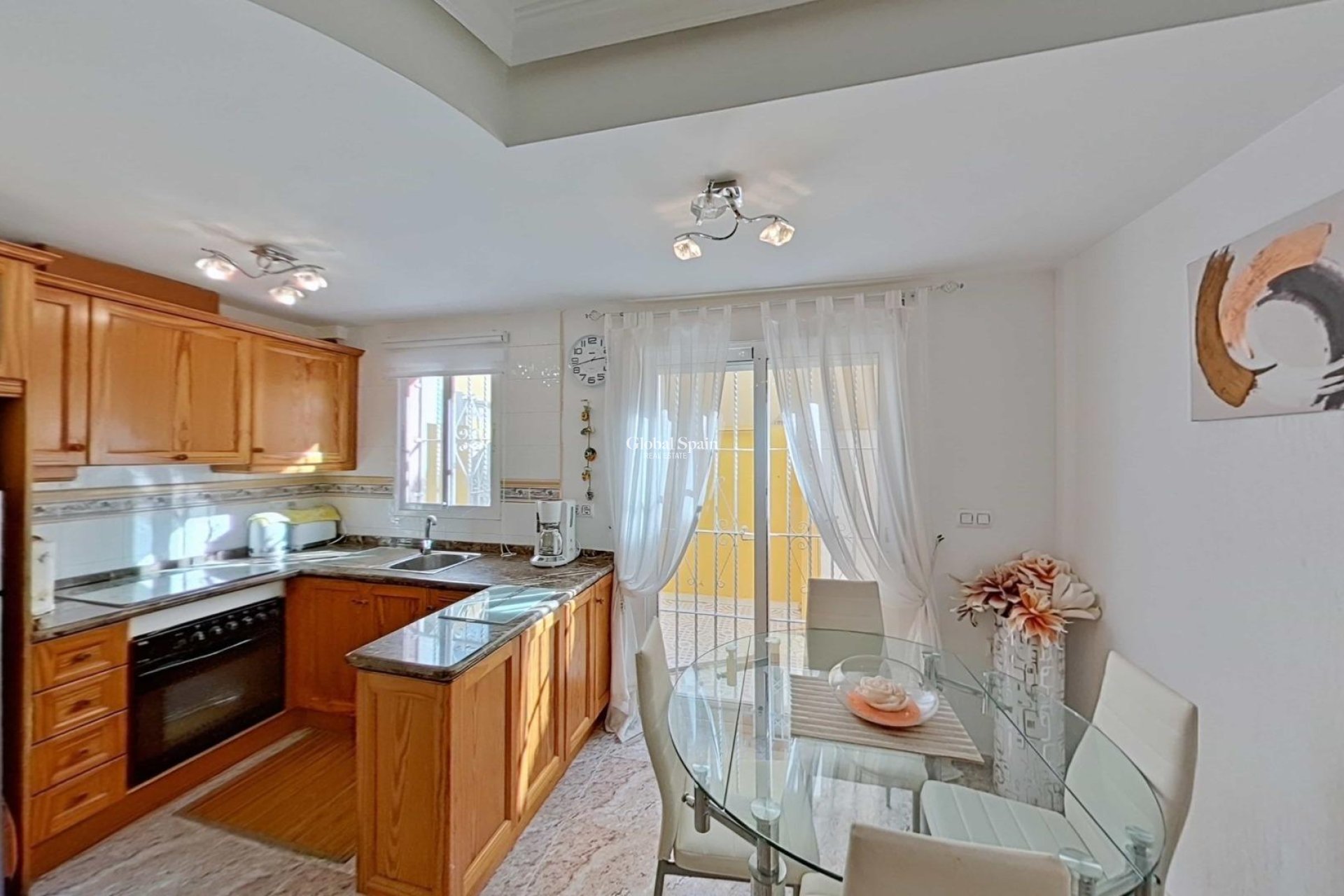 Resale - HOUSE -
ORIHUELA COSTA - La Regia