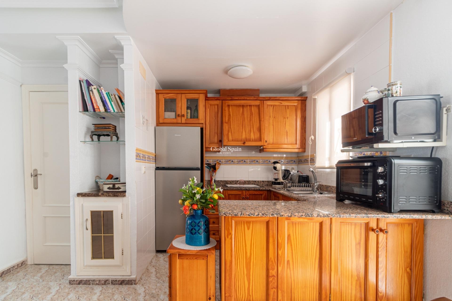 Resale - HOUSE -
ORIHUELA COSTA - La Regia
