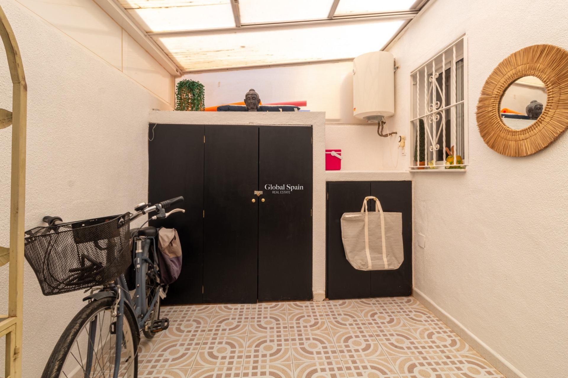 Resale - HOUSE -
ORIHUELA COSTA - La Regia