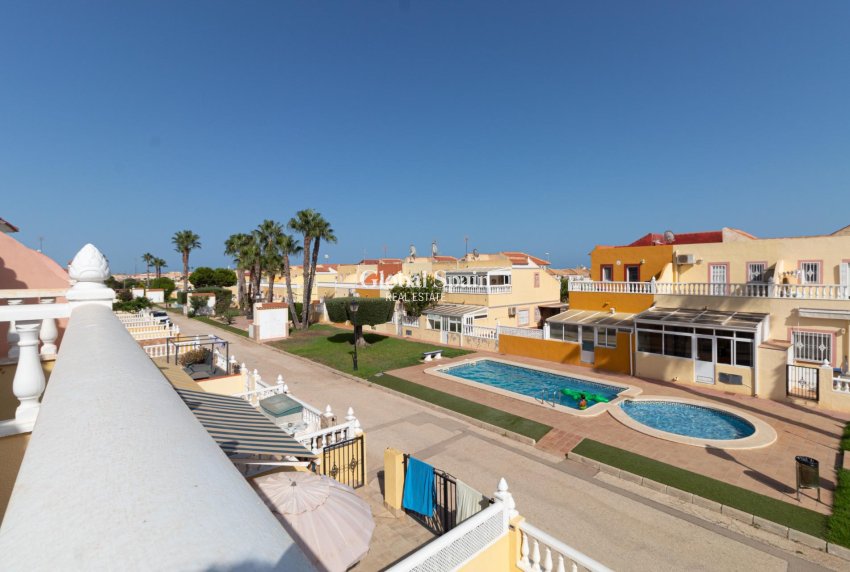 Resale - HOUSE -
ORIHUELA COSTA - La Regia