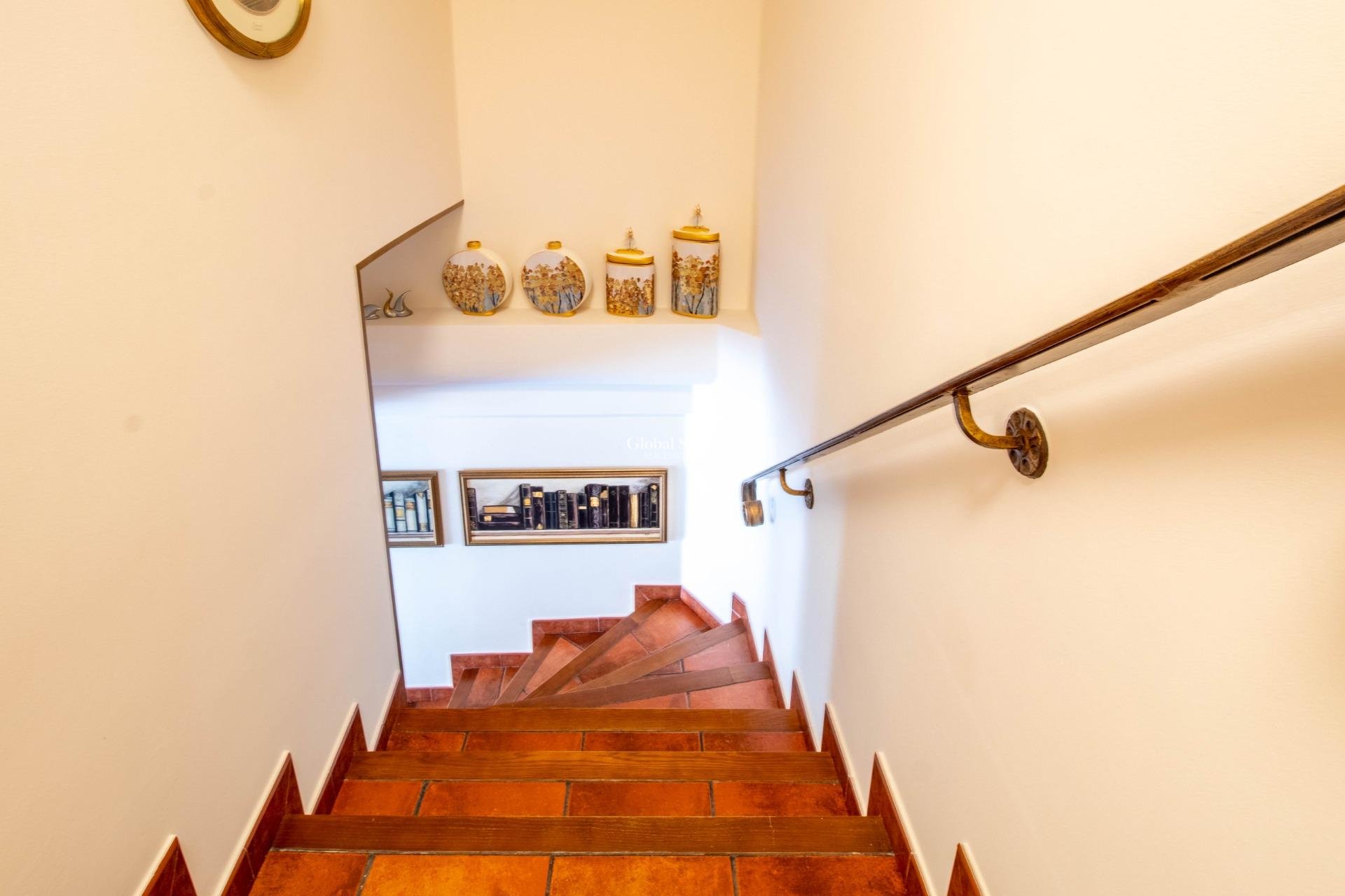 Resale - House -
ORIHUELA COSTA - La Zenia