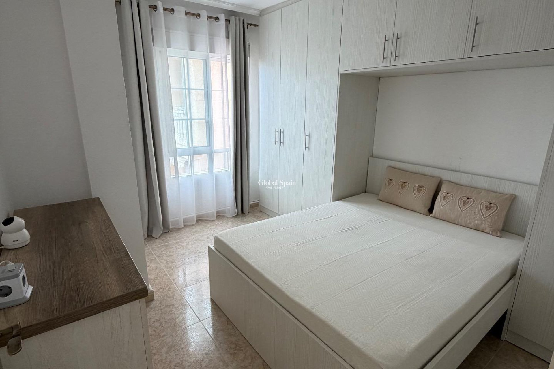 Resale - HOUSE -
ORIHUELA COSTA - La Zenia