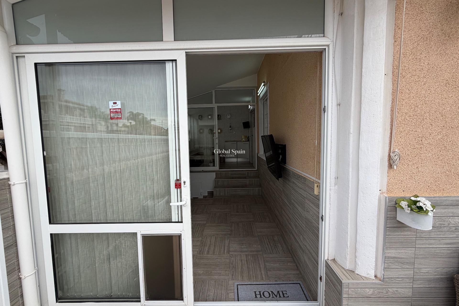 Resale - HOUSE -
ORIHUELA COSTA - La Zenia