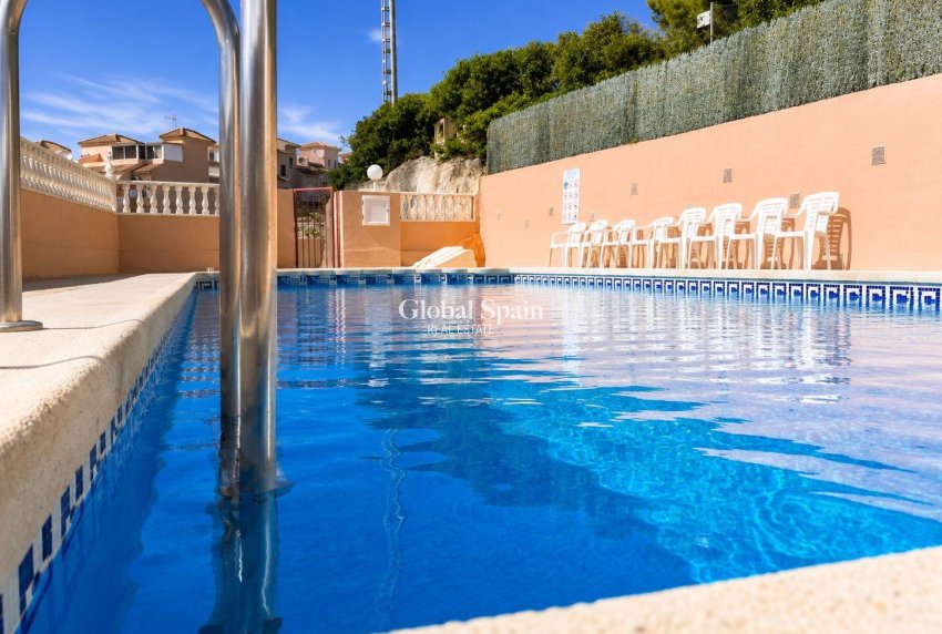 Resale - HOUSE -
ORIHUELA COSTA - La Zenia