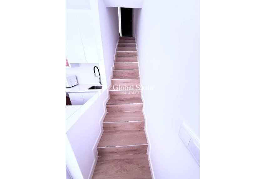 Resale - HOUSE -
ORIHUELA COSTA - Las Filipinas