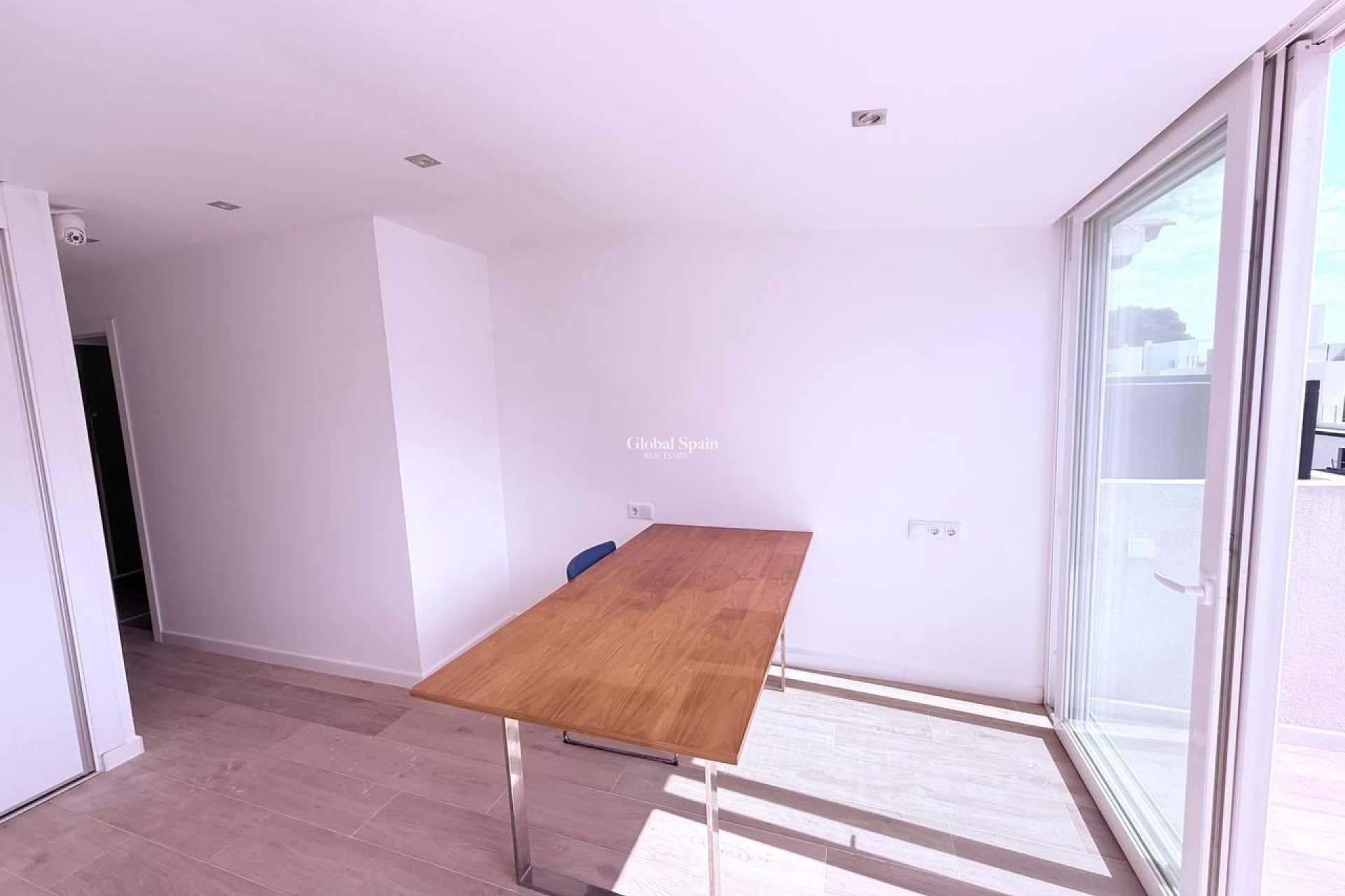 Resale - HOUSE -
ORIHUELA COSTA - Las Filipinas