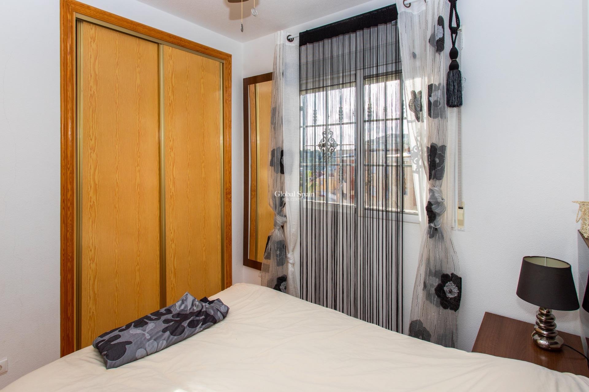 Resale - HOUSE -
ORIHUELA COSTA - Las Filipinas