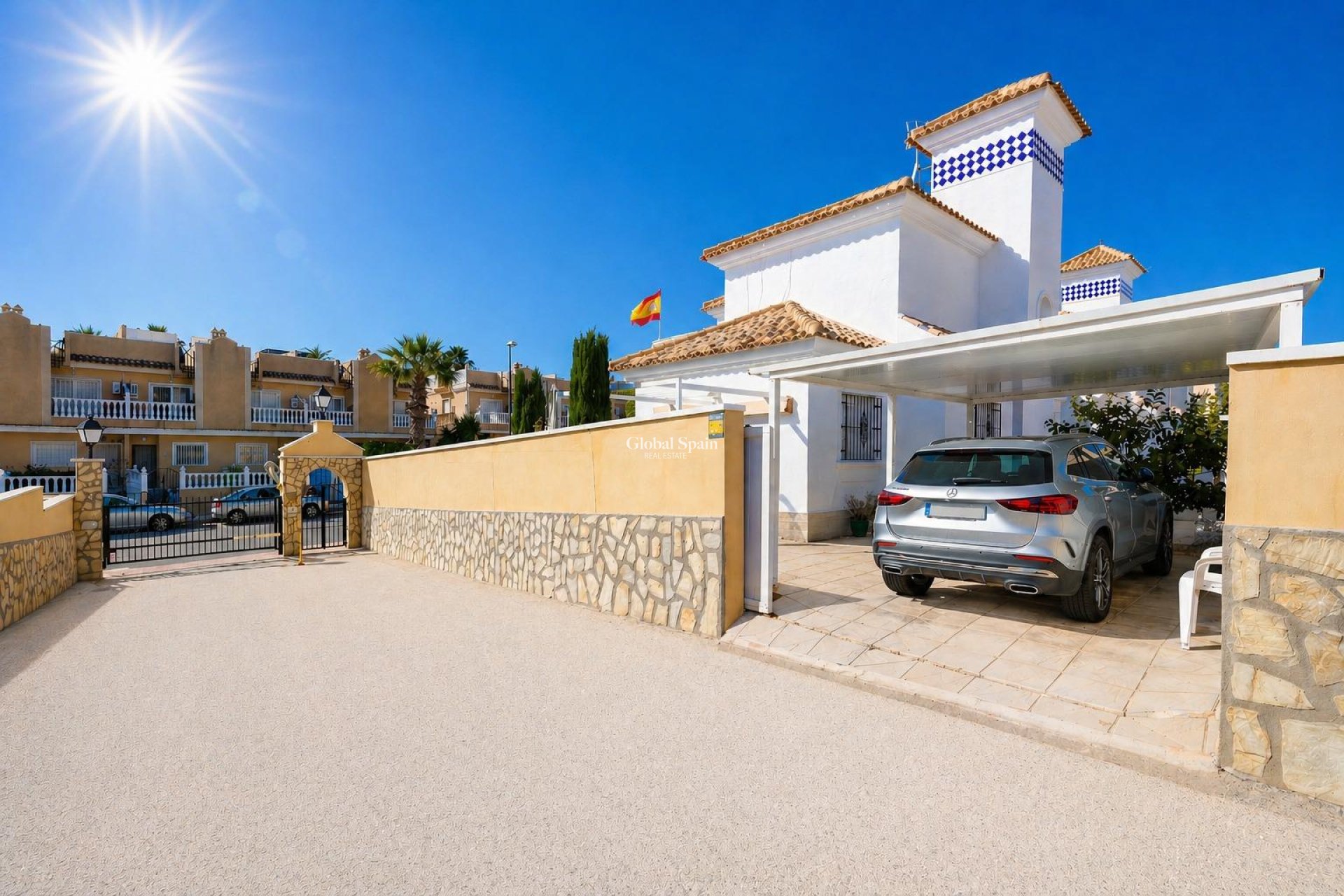 Resale - HOUSE -
ORIHUELA COSTA - Las Filipinas
