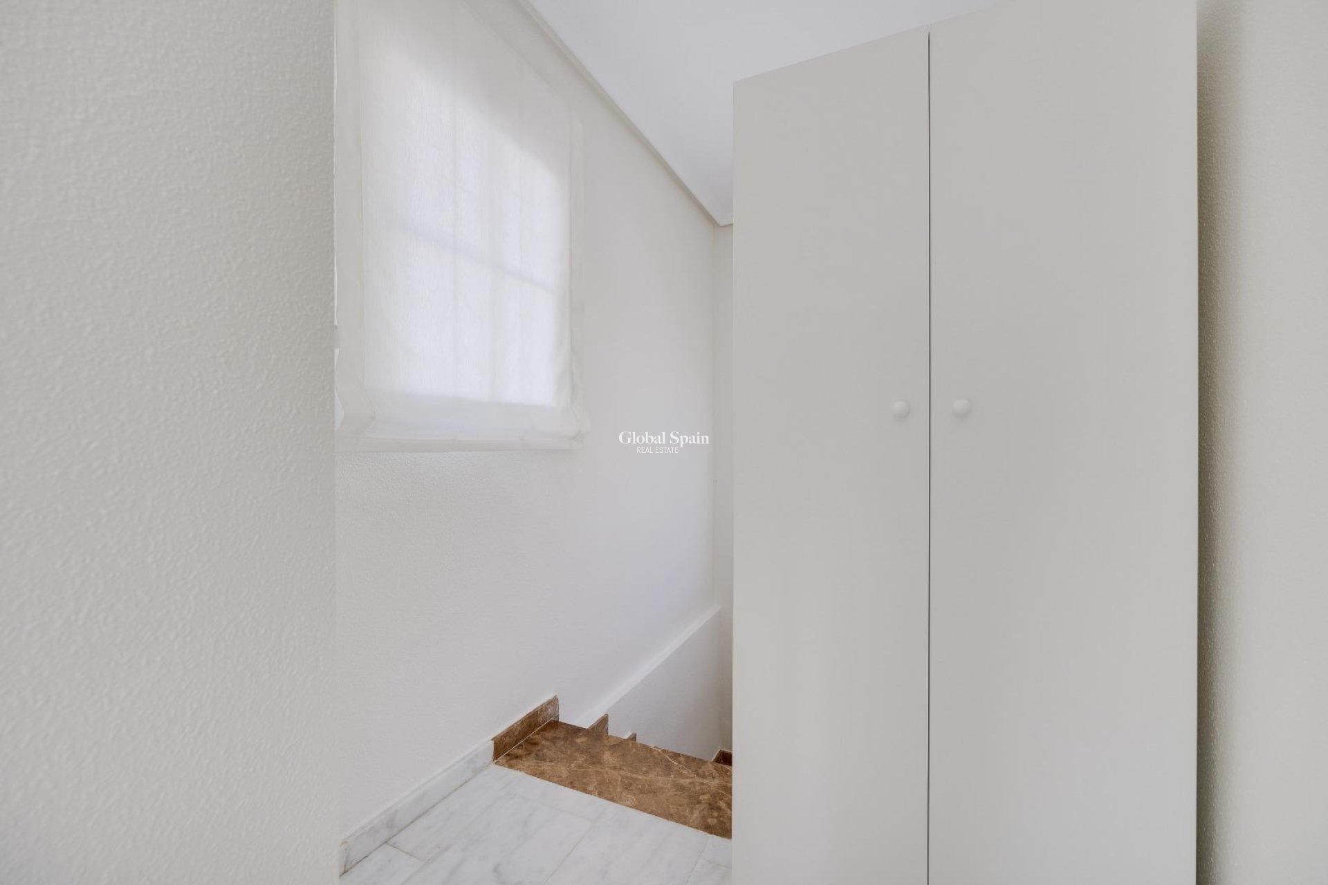 Resale - HOUSE -
ORIHUELA COSTA - Las Filipinas