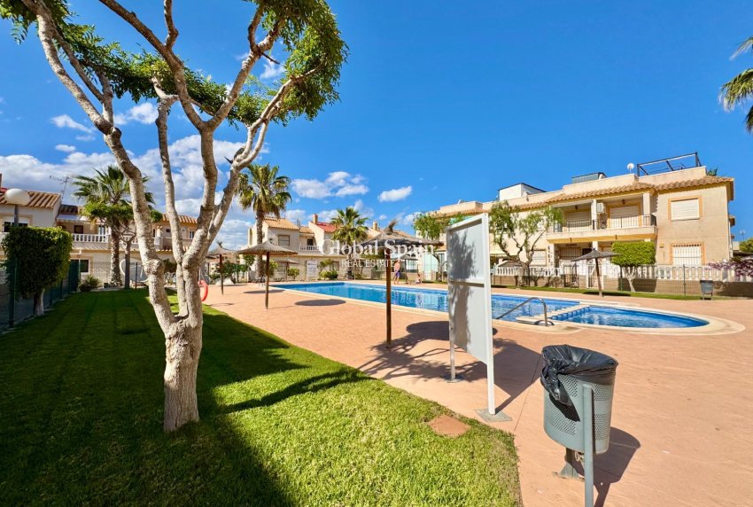 Resale - HOUSE -
ORIHUELA COSTA - Las Filipinas
