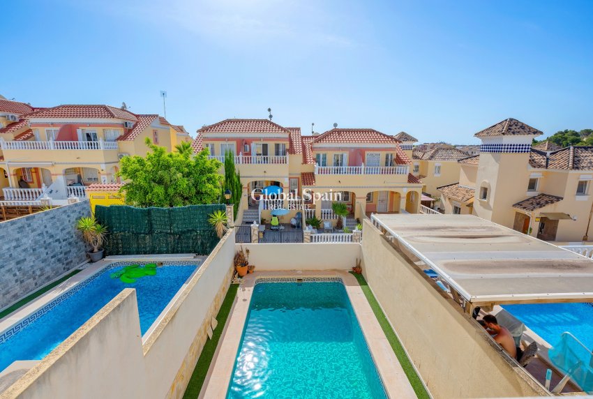 Resale - HOUSE -
ORIHUELA COSTA - Las Filipinas