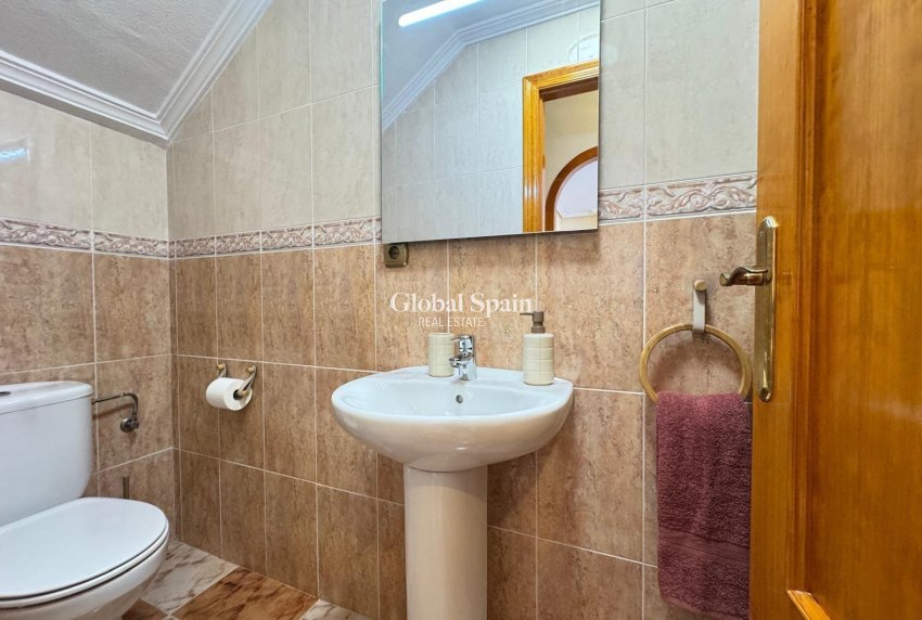 Resale - HOUSE -
ORIHUELA COSTA - Lomas De Cabo Roig-los Dolses