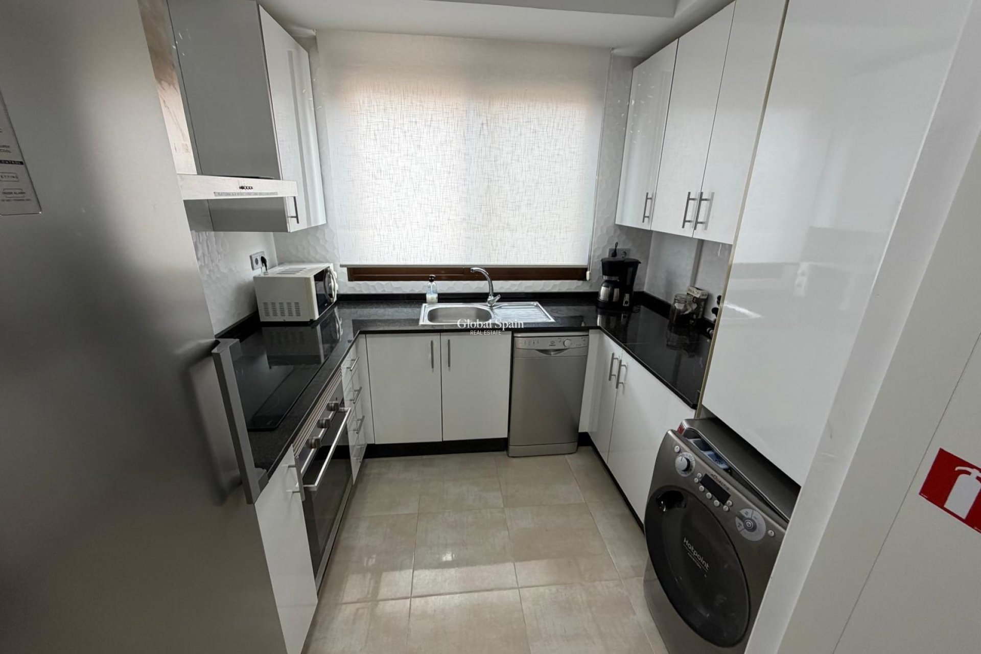 Resale - HOUSE -
ORIHUELA COSTA - Lomas de Cabo Roig