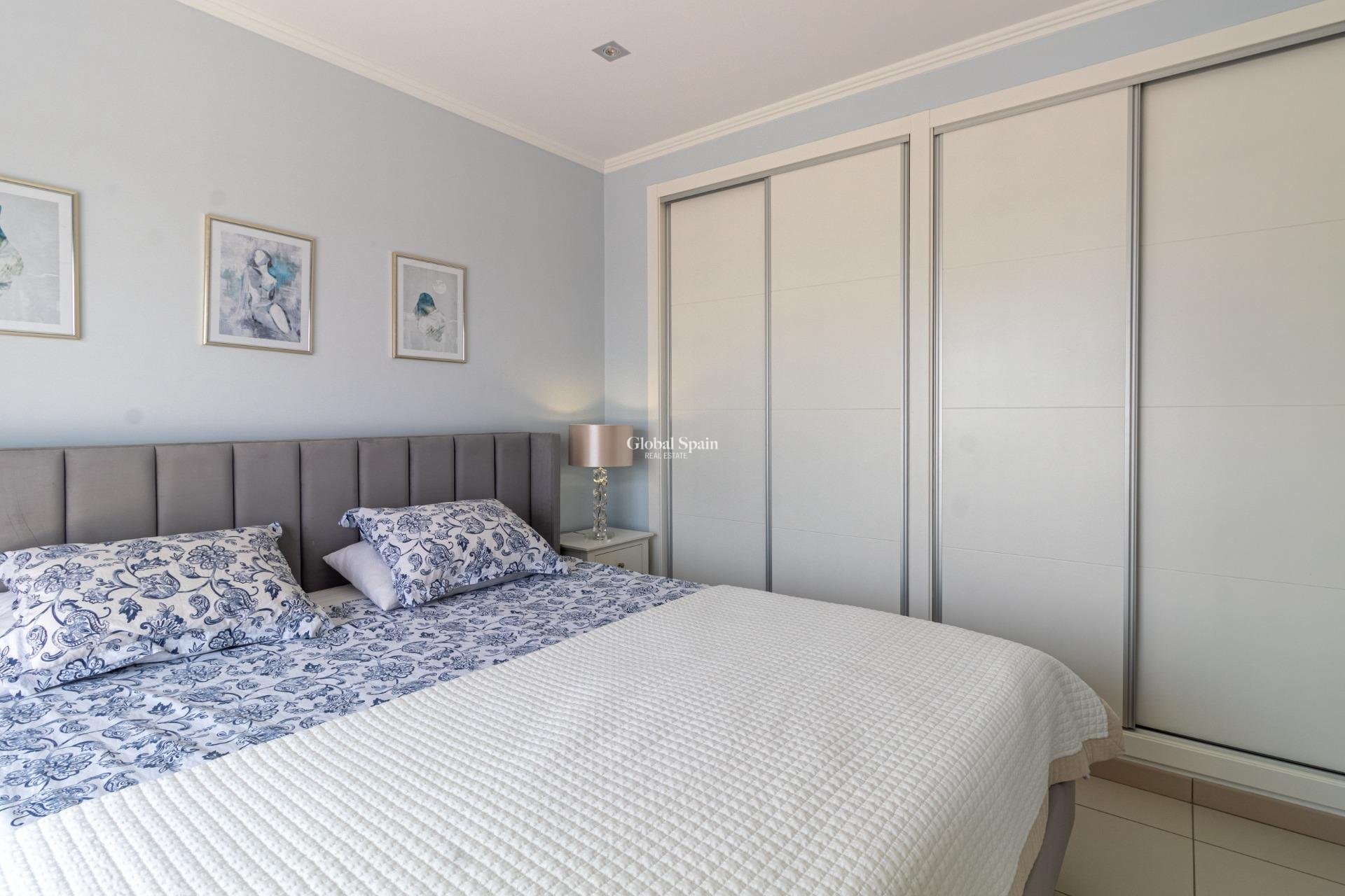 Resale - HOUSE -
ORIHUELA COSTA - Lomas de Cabo Roig
