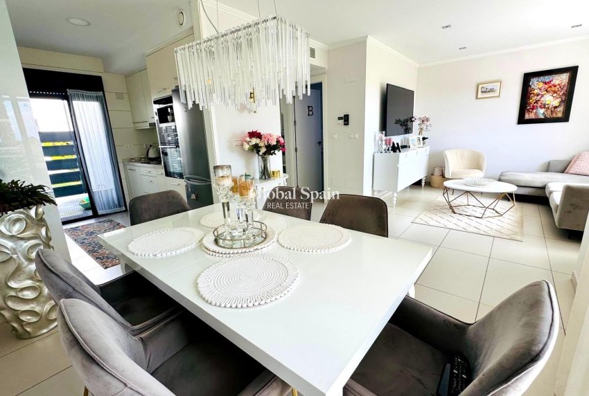 Resale - HOUSE -
ORIHUELA COSTA - Lomas de Cabo Roig