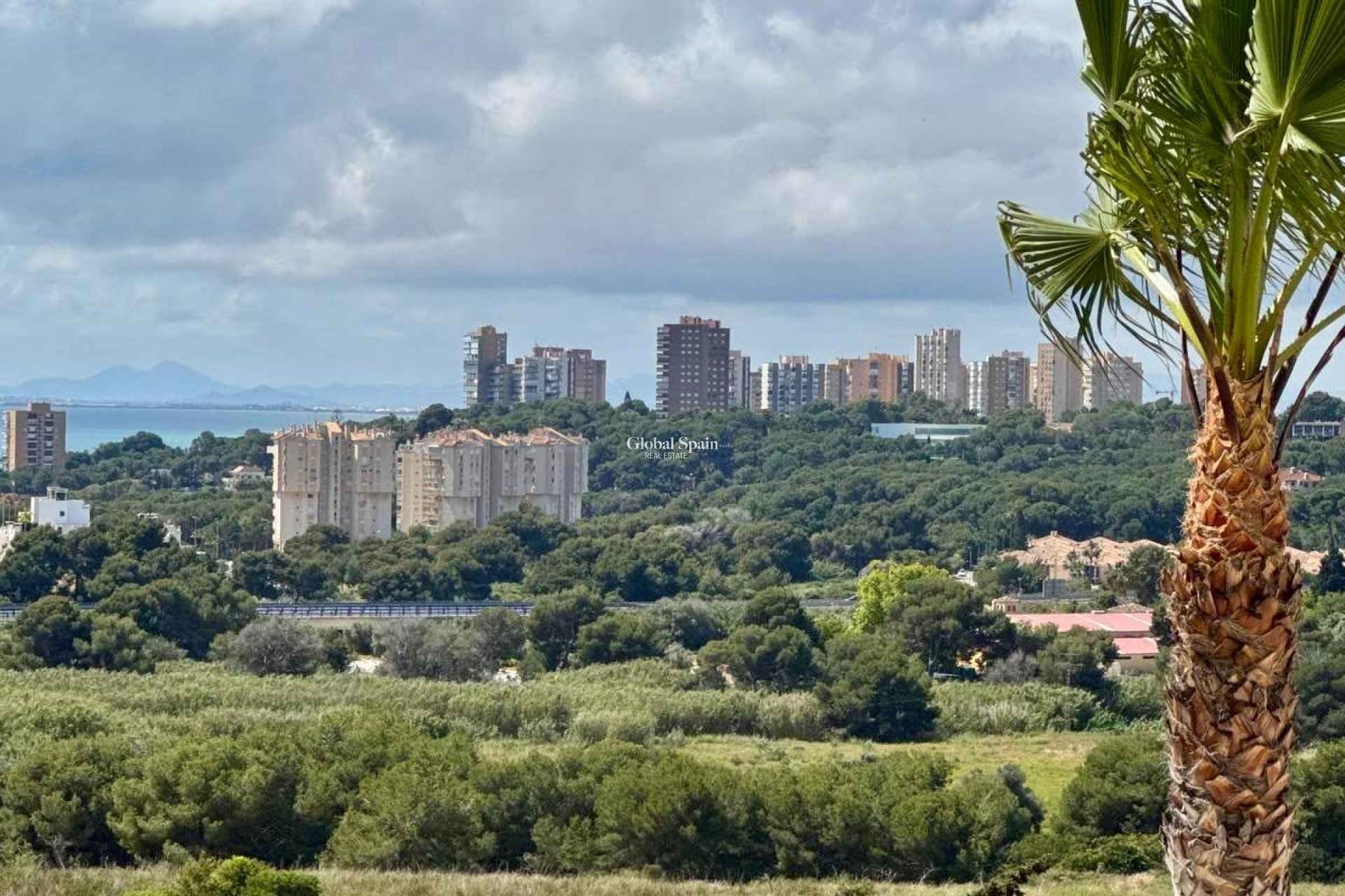 Resale - HOUSE -
ORIHUELA COSTA - Lomas de Cabo Roig