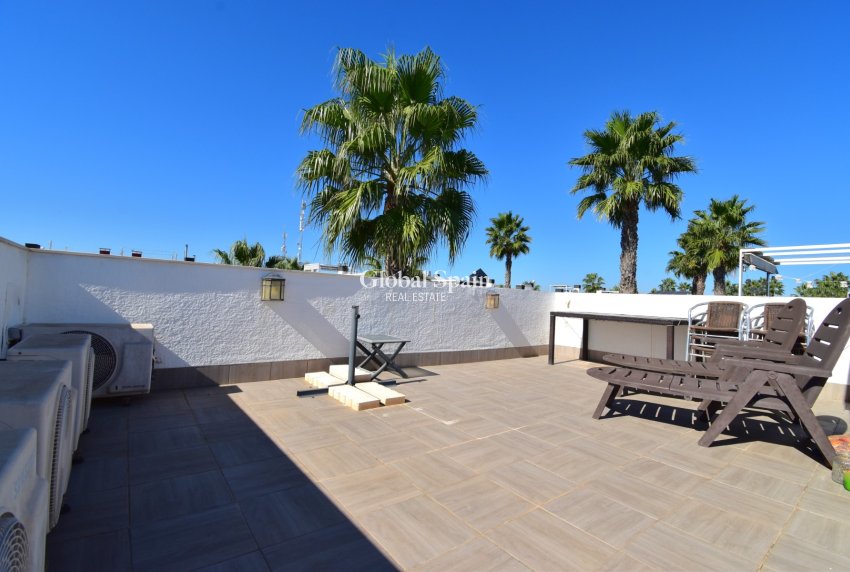 Resale - HOUSE -
ORIHUELA COSTA - Lomas de Cabo Roig