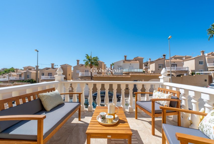 Resale - HOUSE -
ORIHUELA COSTA - Lomas de Campoamor-Las Ramblas