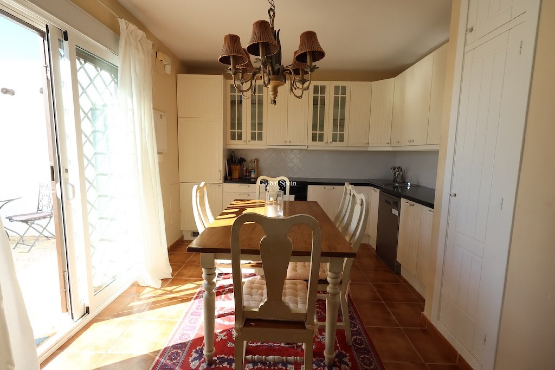 Resale - House -
ORIHUELA COSTA - Lomas de Campoamor