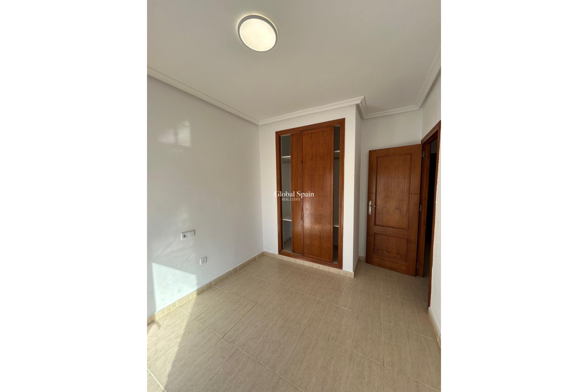 Resale - HOUSE -
ORIHUELA COSTA - Los Almendros-la Florida