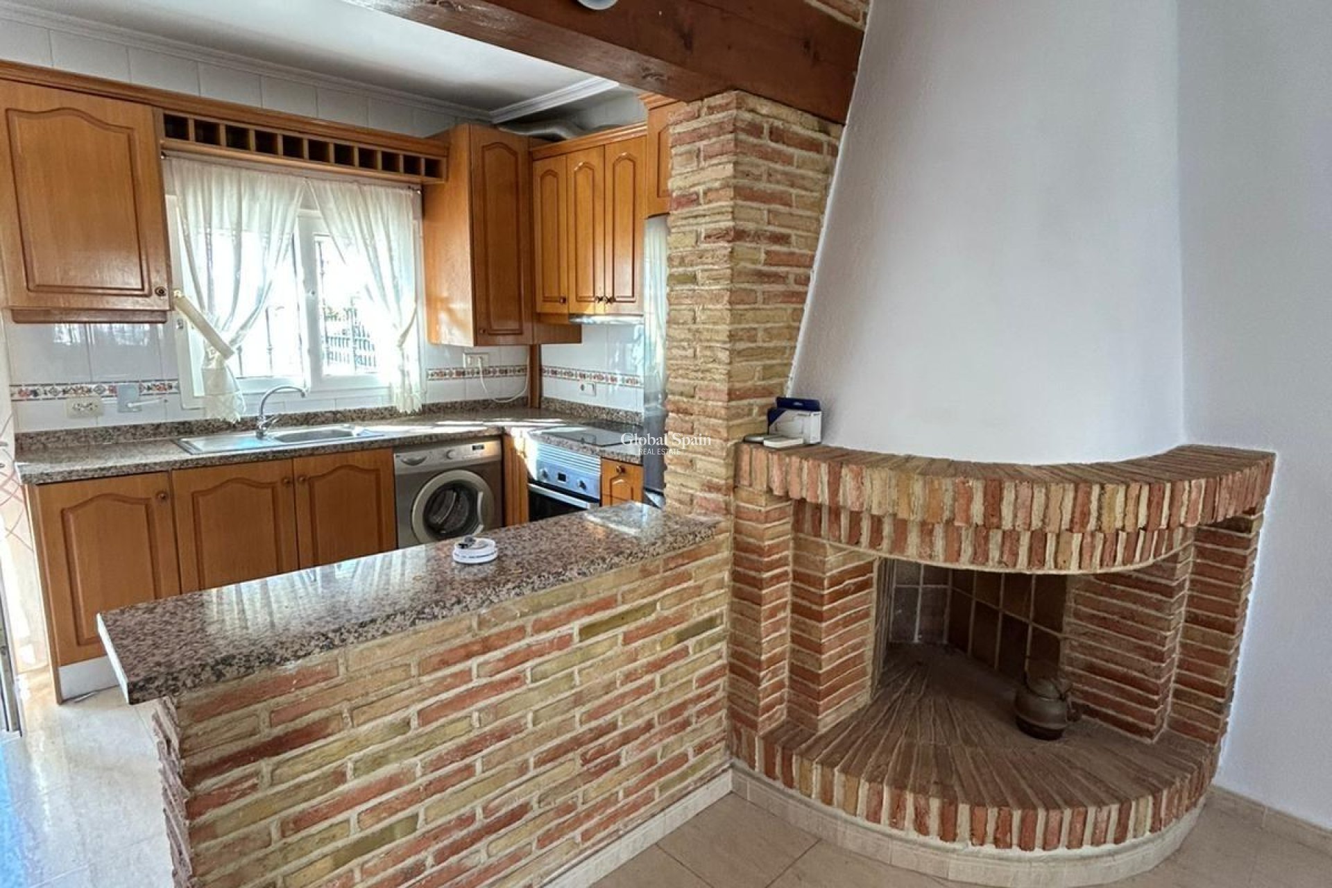 Resale - HOUSE -
ORIHUELA COSTA - Los Almendros-la Florida