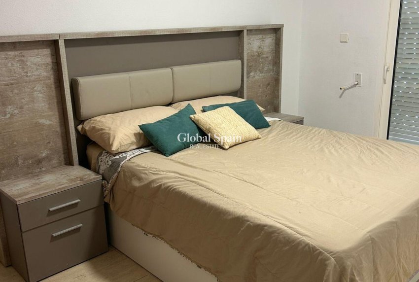 Resale - HOUSE -
ORIHUELA COSTA - Los Almendros-la Florida