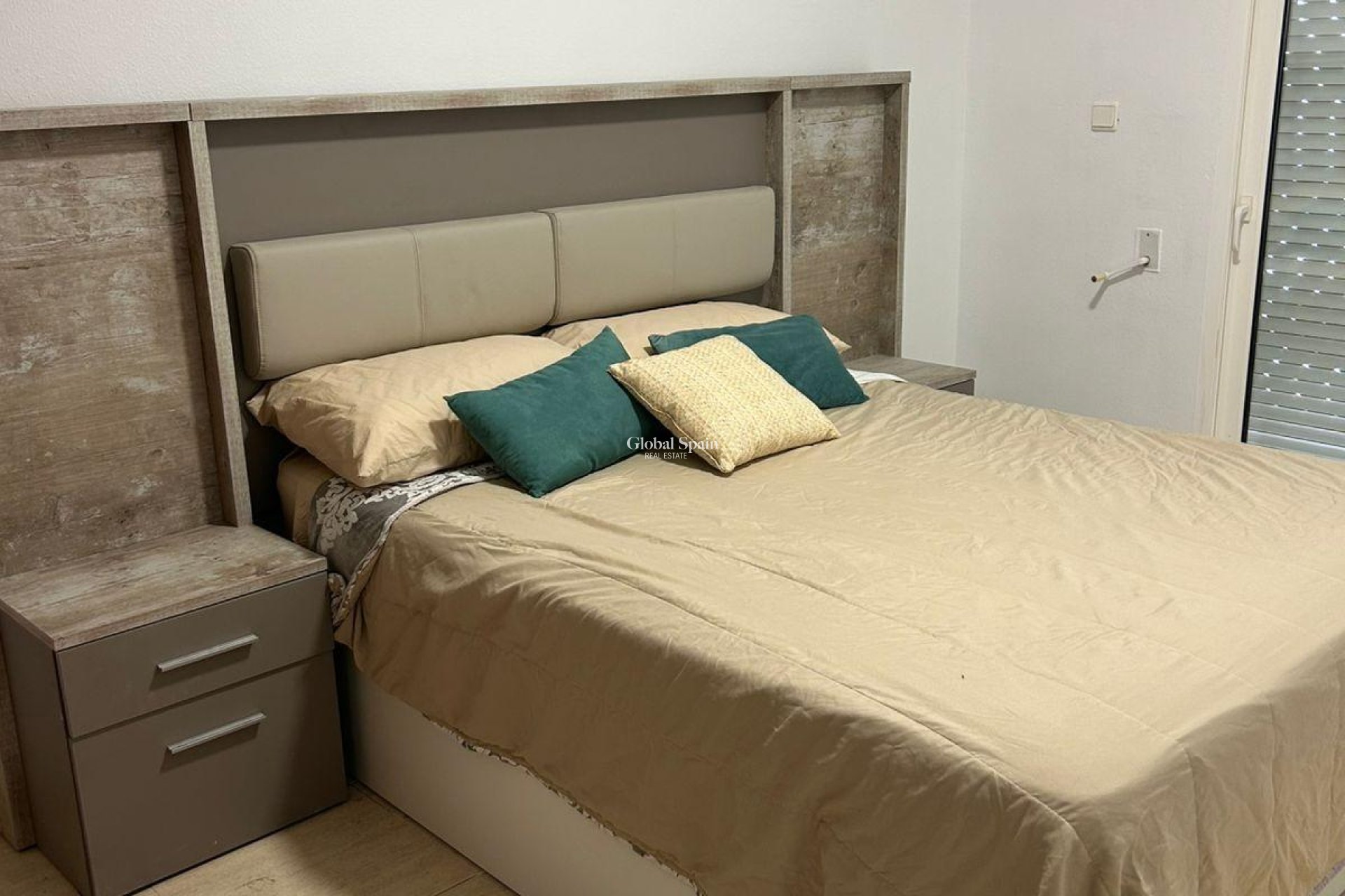 Resale - HOUSE -
ORIHUELA COSTA - Los Almendros-la Florida