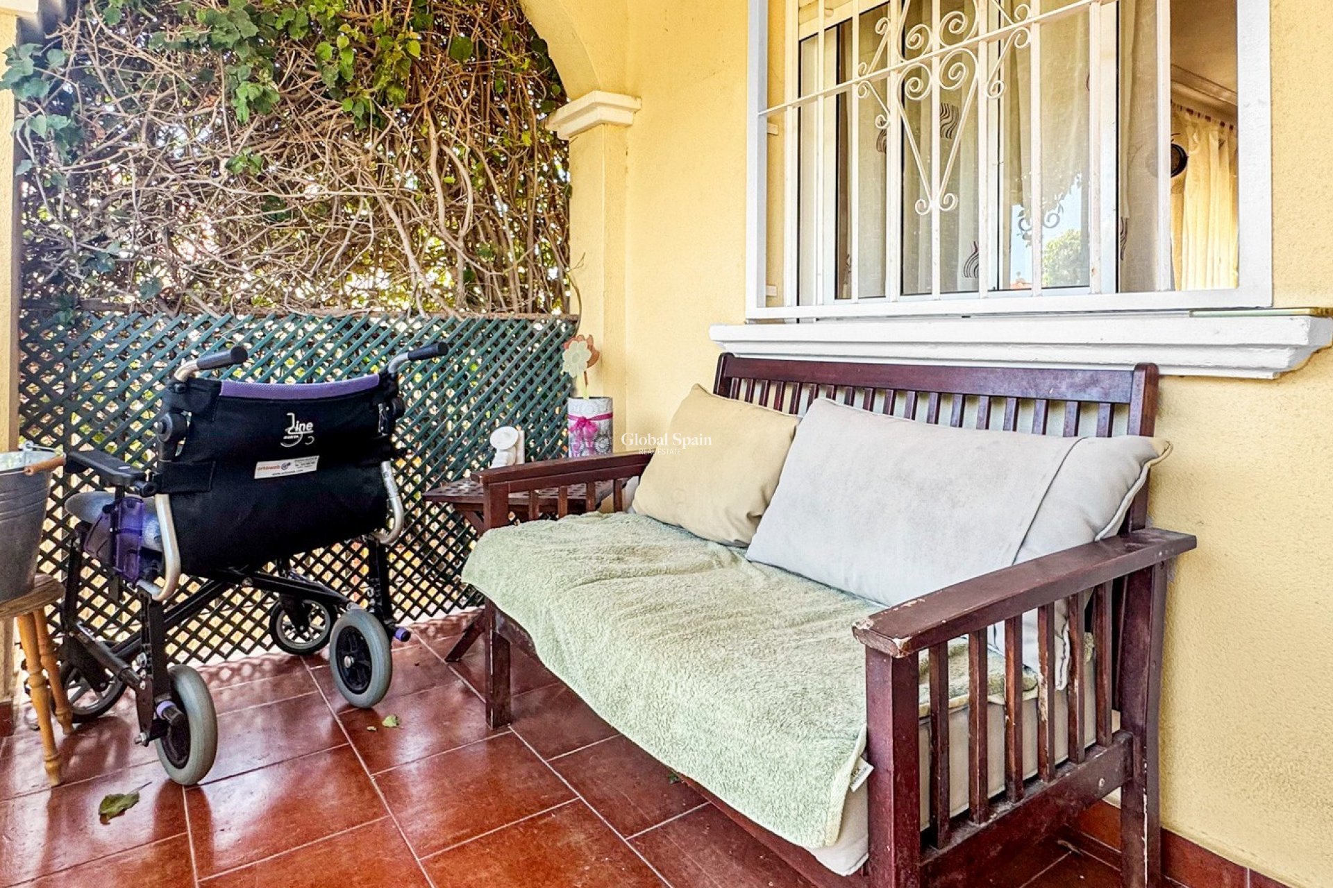 Resale - HOUSE -
ORIHUELA COSTA - Los Almendros-La Florida