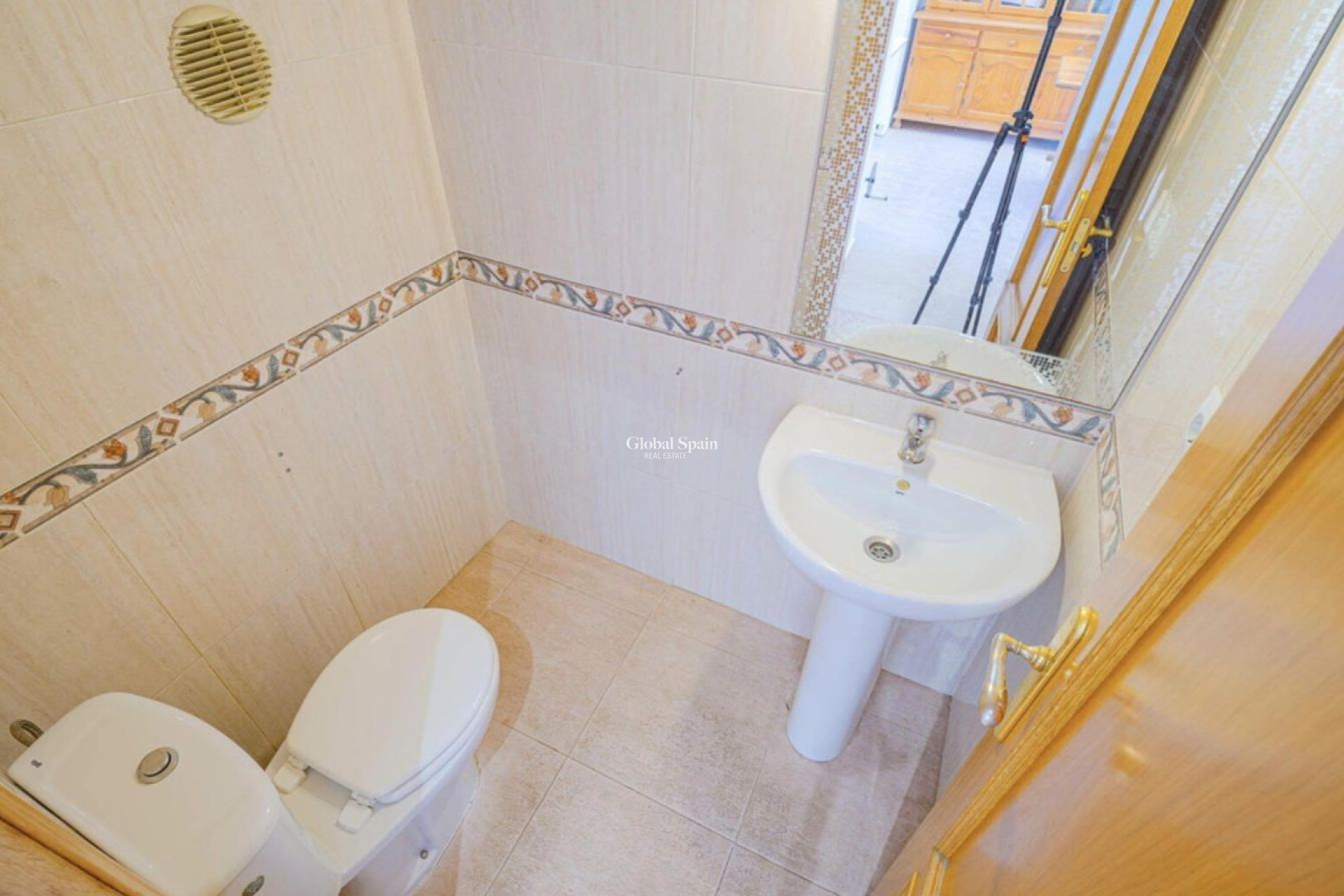 Resale - HOUSE -
ORIHUELA COSTA - Los Altos