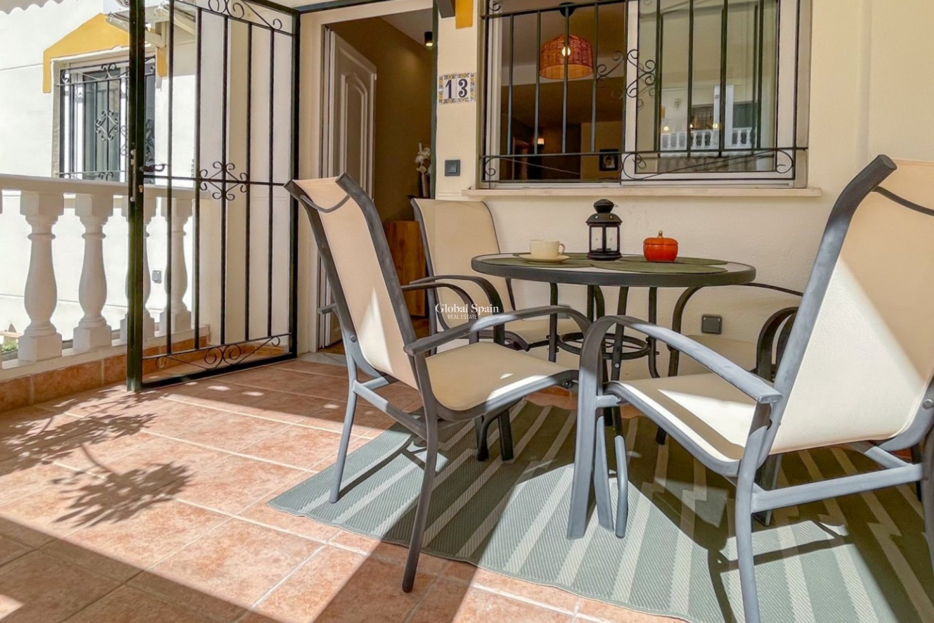 Resale - HOUSE -
ORIHUELA COSTA - Los Altos *