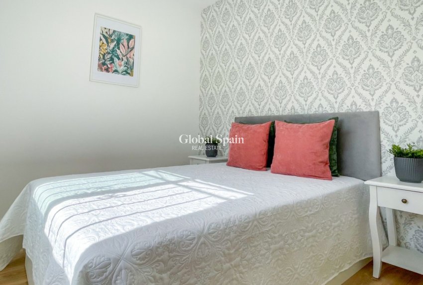 Resale - HOUSE -
ORIHUELA COSTA - Los Altos *