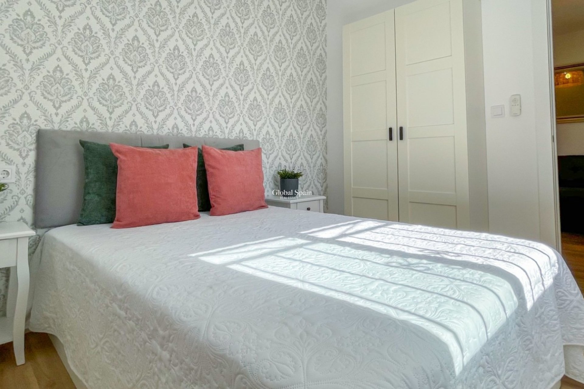 Resale - HOUSE -
ORIHUELA COSTA - Los Altos *