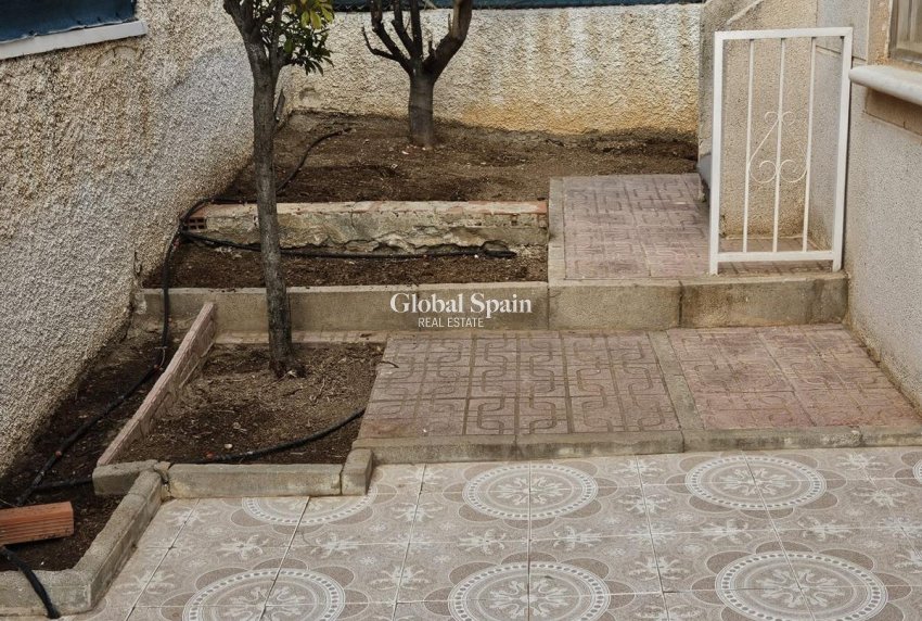 Resale - HOUSE -
ORIHUELA COSTA - LOS BALCONES - LOS ALTOS