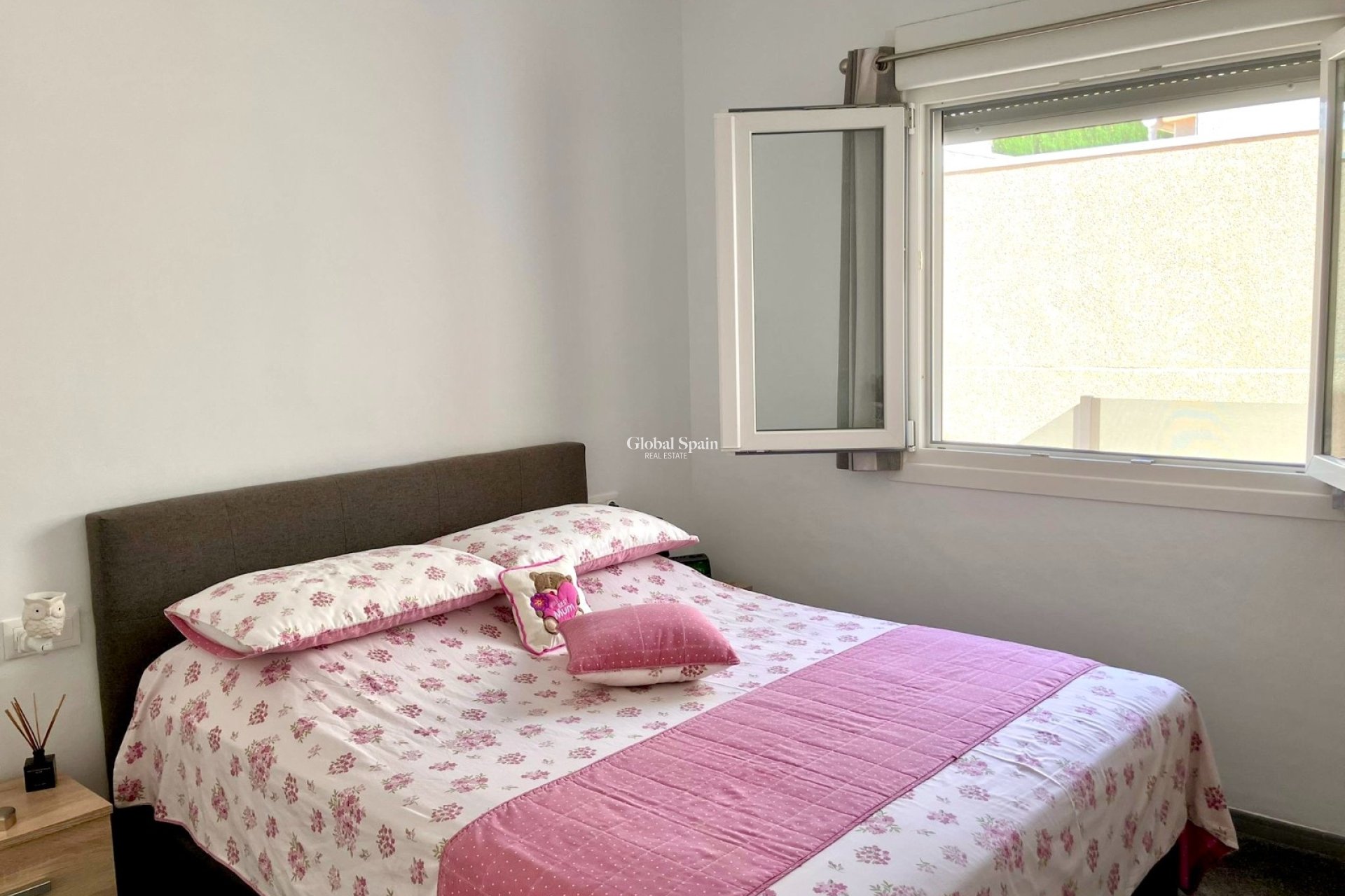 Resale - HOUSE -
ORIHUELA COSTA - LOS BALCONES - LOS ALTOS