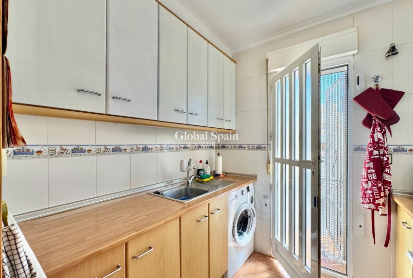 Resale - HOUSE -
ORIHUELA COSTA - LOS BALCONES - LOS ALTOS