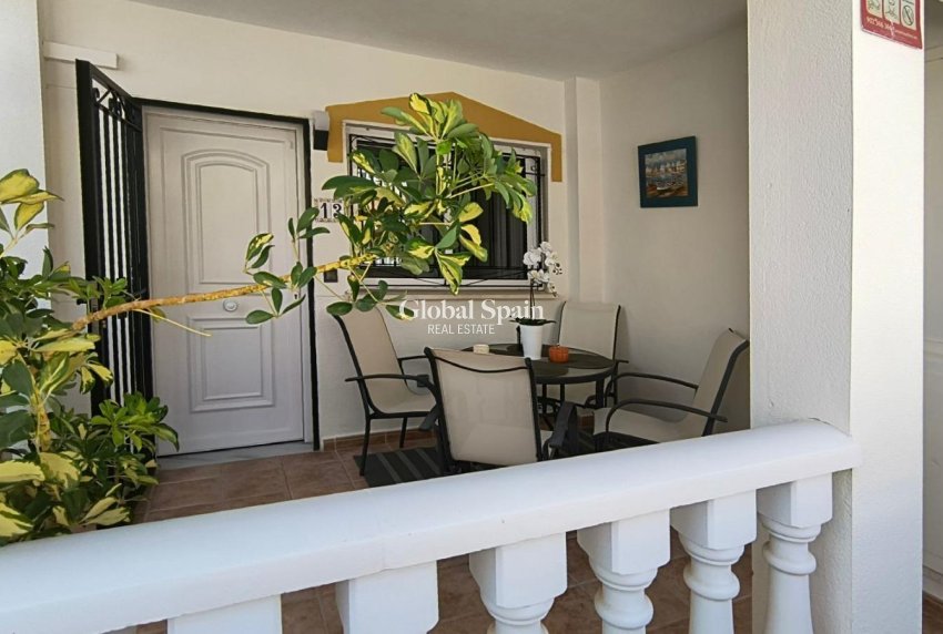 Resale - HOUSE -
ORIHUELA COSTA - LOS BALCONES - LOS ALTOS