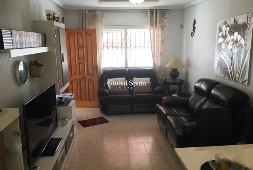 Resale - House -
ORIHUELA COSTA - LOS BALCONES - LOS ALTOS