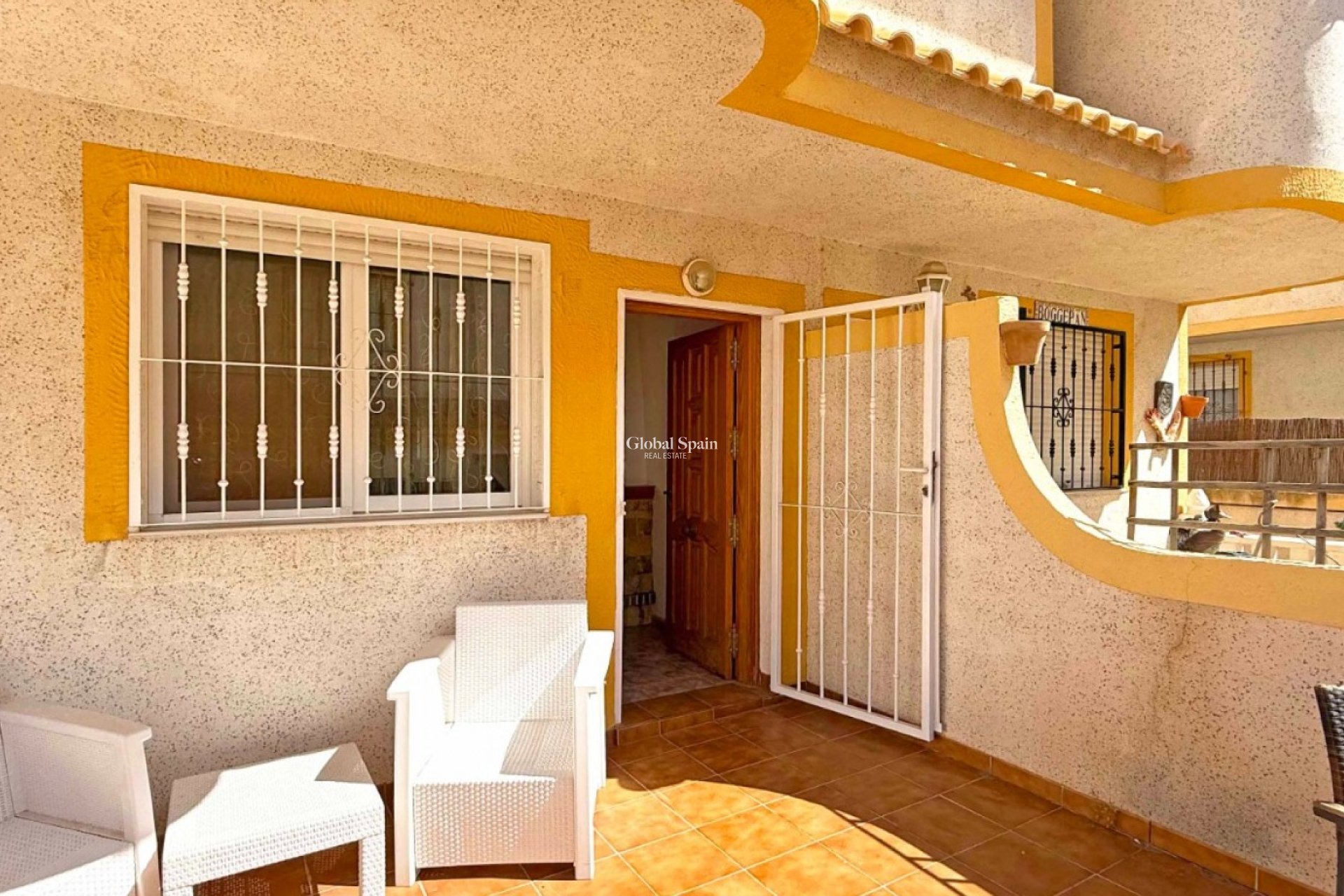 Resale - HOUSE -
ORIHUELA COSTA - LOS BALCONES - LOS ALTOS