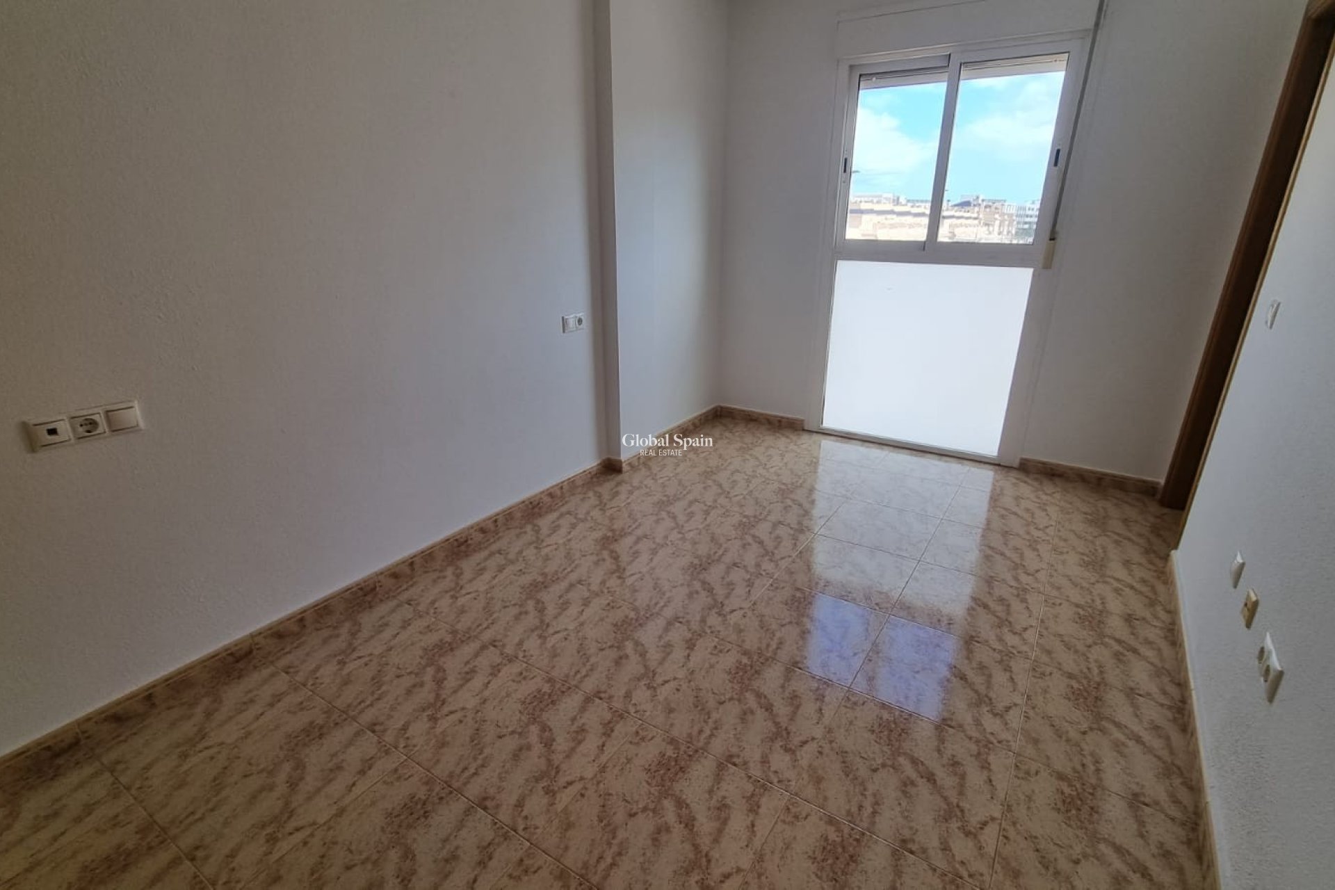 Resale - HOUSE -
ORIHUELA COSTA - Los Dolses